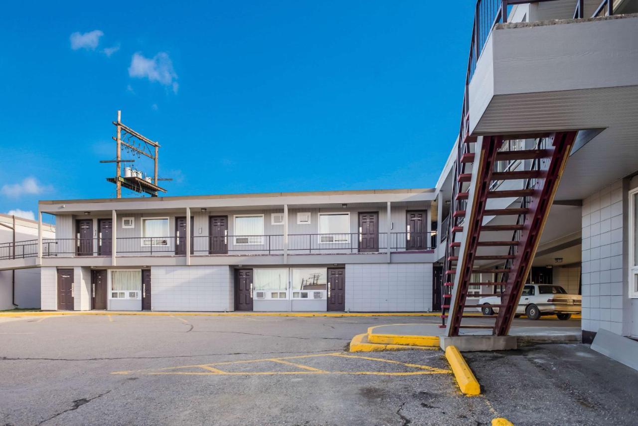 Motel 6-Fort St. John, Bc Εξωτερικό φωτογραφία