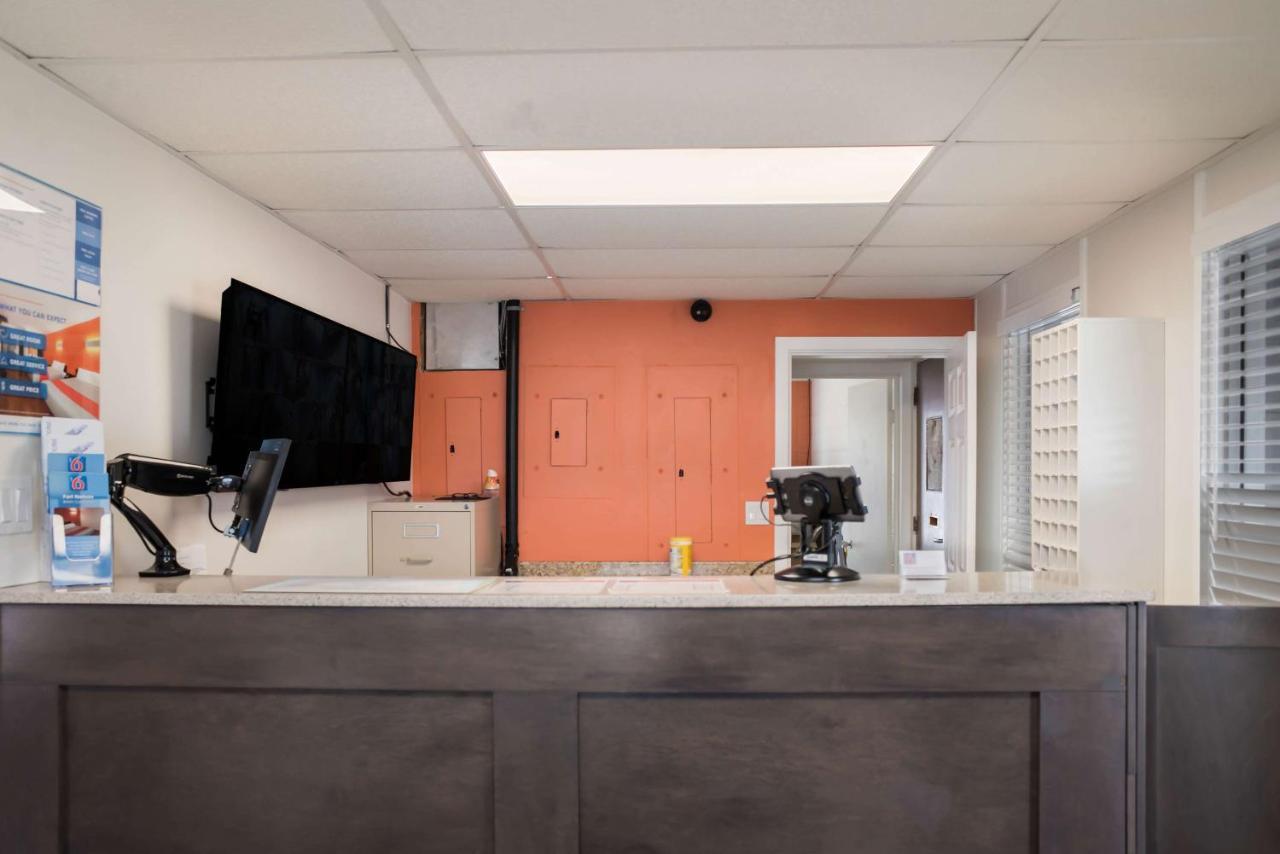 Motel 6-Fort St. John, Bc Εξωτερικό φωτογραφία