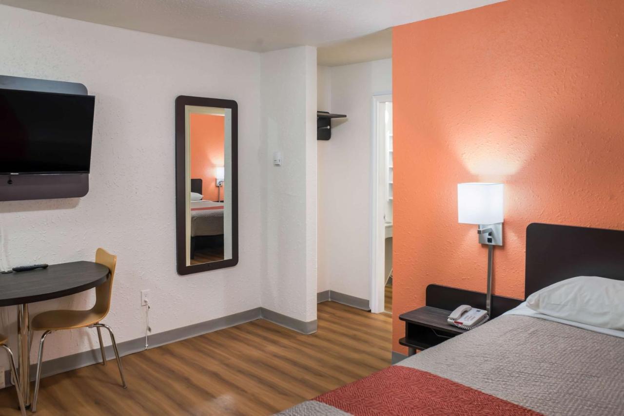 Motel 6-Fort St. John, Bc Εξωτερικό φωτογραφία