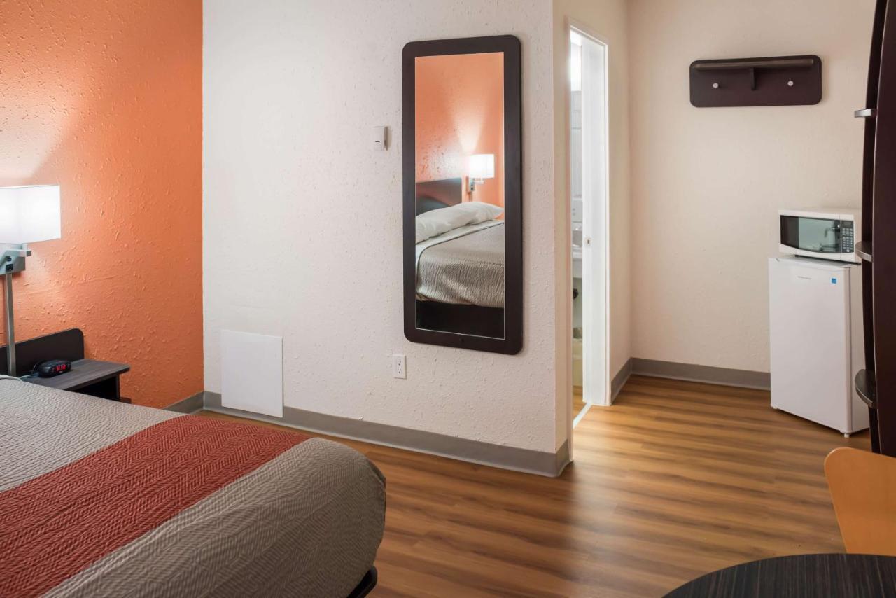 Motel 6-Fort St. John, Bc Εξωτερικό φωτογραφία